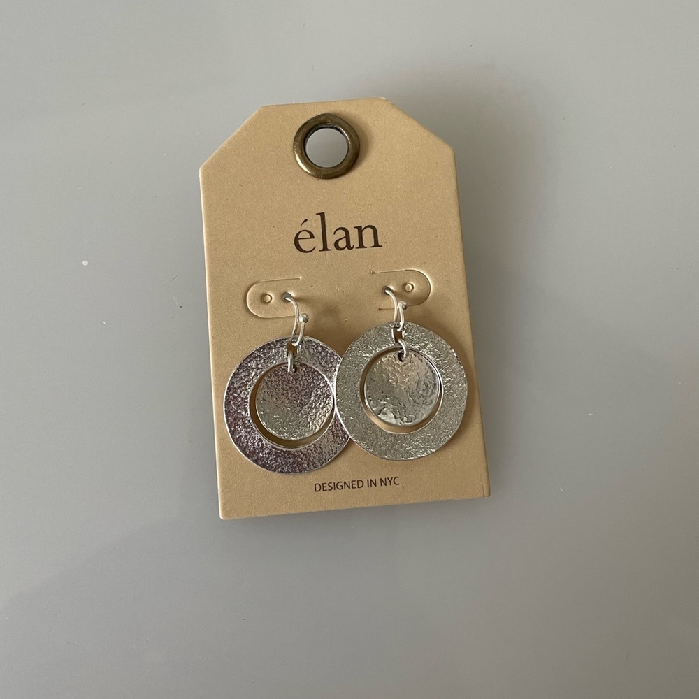 Silver textured dangle earrings